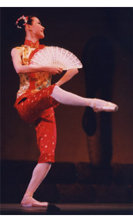 中国の踊り(赤系)：くるみ割り人形